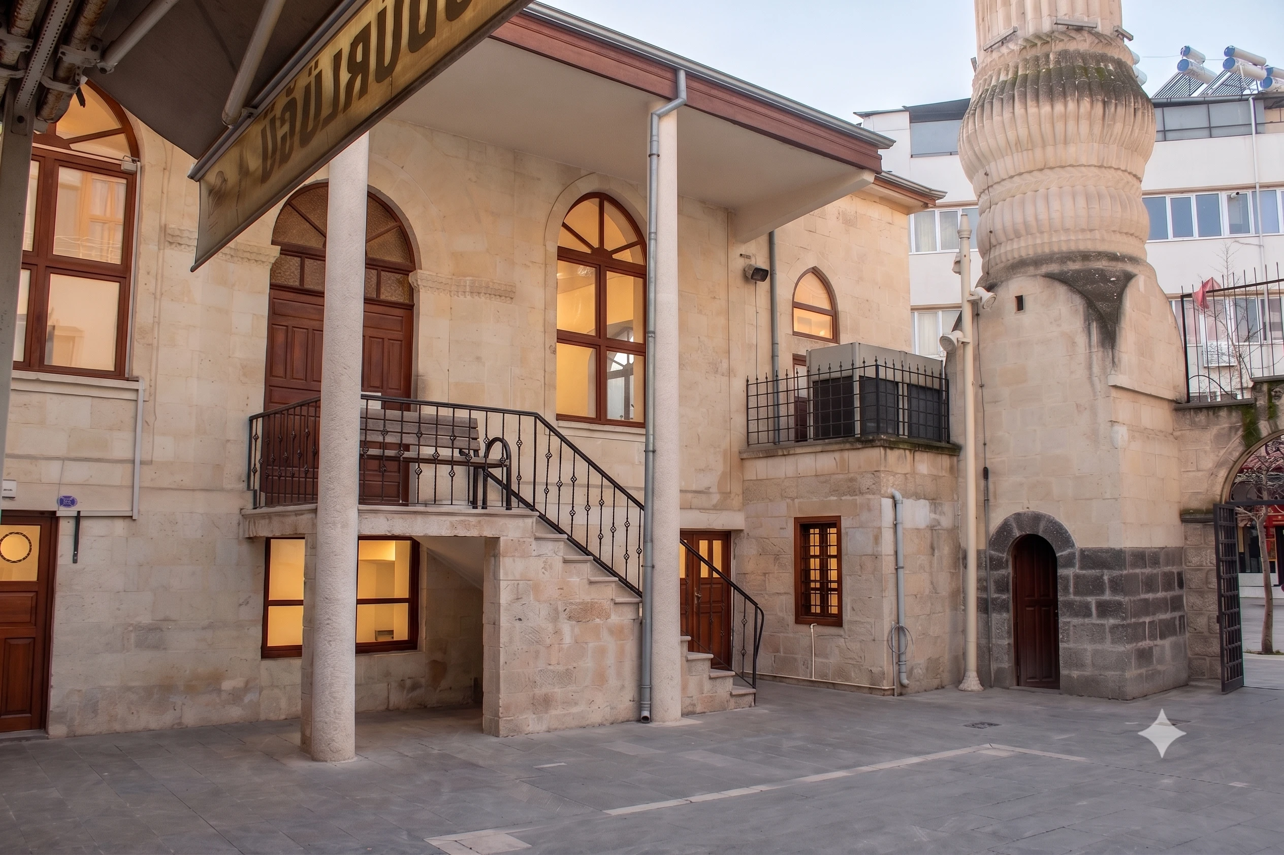 Alacacı Camii